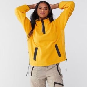 Outdoor Afro x REI Co-Op 1/4 Zip Fleece Pullover Womens Large
Yellow Black